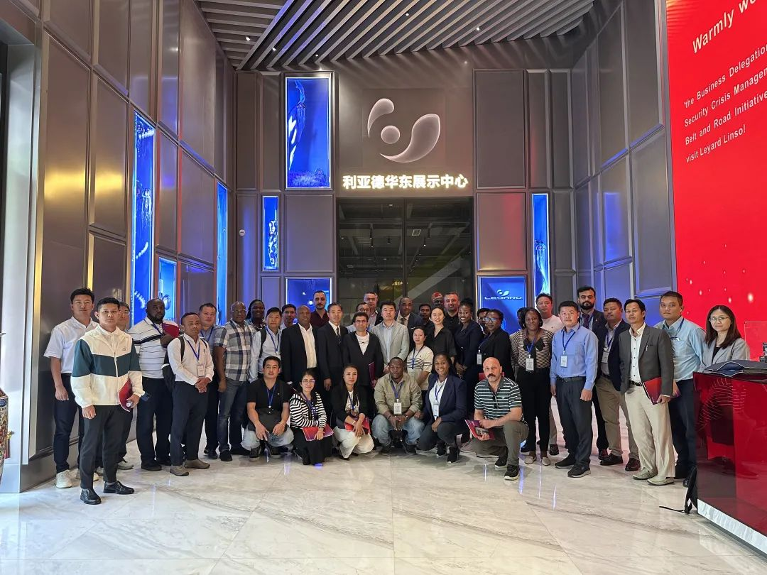 “一带一路”八国航空安保与危机管理商务考察团到访EVO视讯官方网站·蓝硕，共探国际合作新机遇